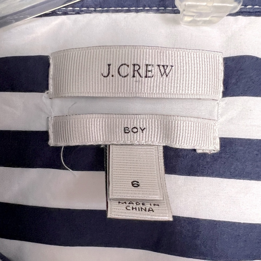 J. Crew Boys Size 6 light weight navy blue/white button up